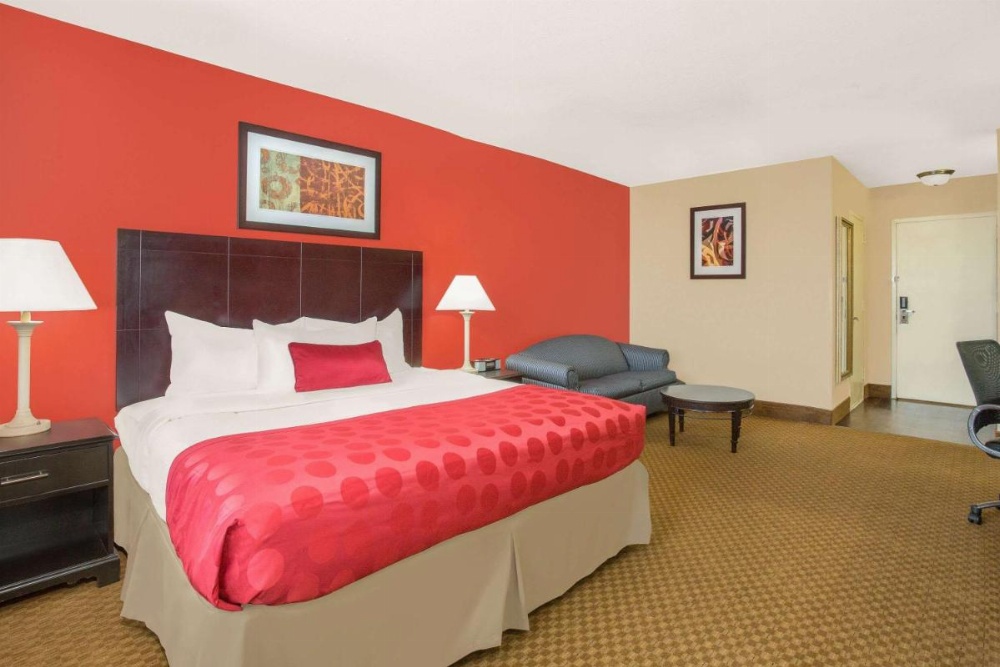 Ramada Plaza by Wyndham Fayetteville Fort Bragg Area Image 15