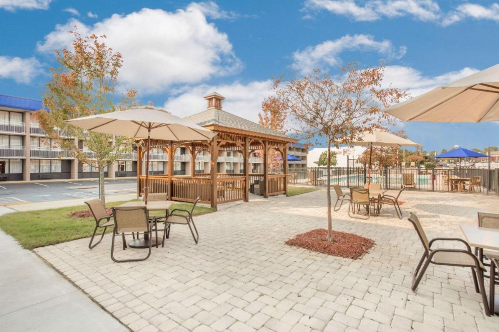 Ramada Plaza by Wyndham Fayetteville Fort Bragg Area Image 16