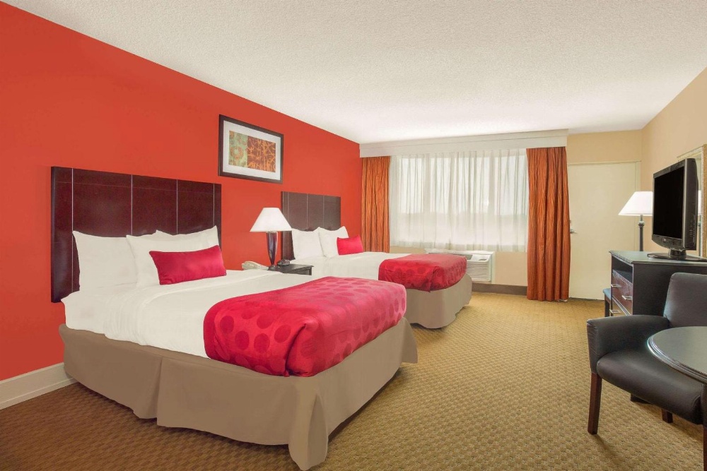 Ramada Plaza by Wyndham Fayetteville Fort Bragg Area
